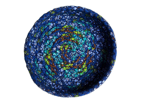Shown in PEACOCK fabric.